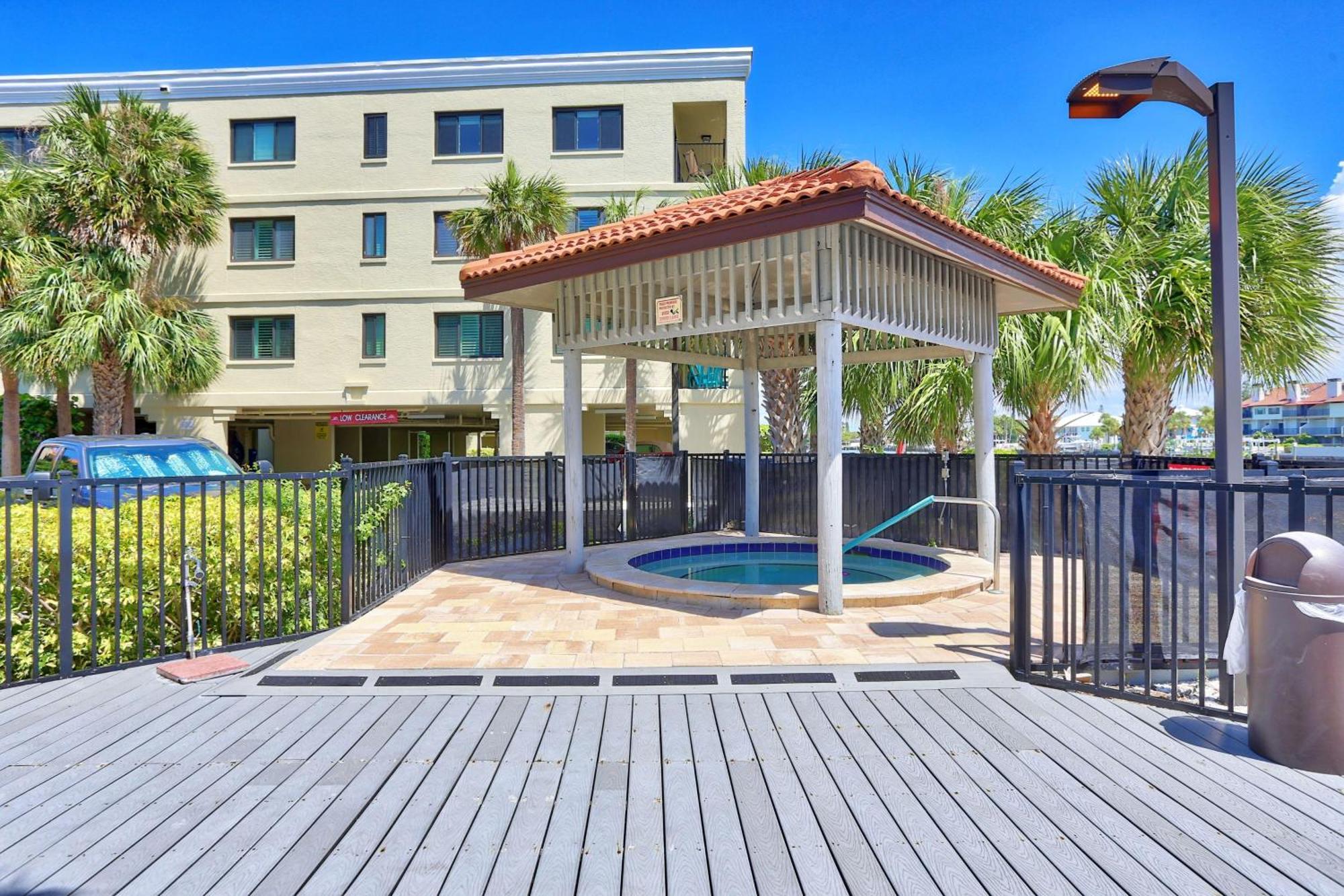 Land'S End 3-205 Bay Front - Premier Villa St. Pete Beach Luaran gambar